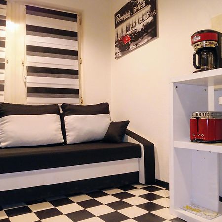 Good Located Apartment Subway U6 Wohnung Berlin Eksteriør bilde